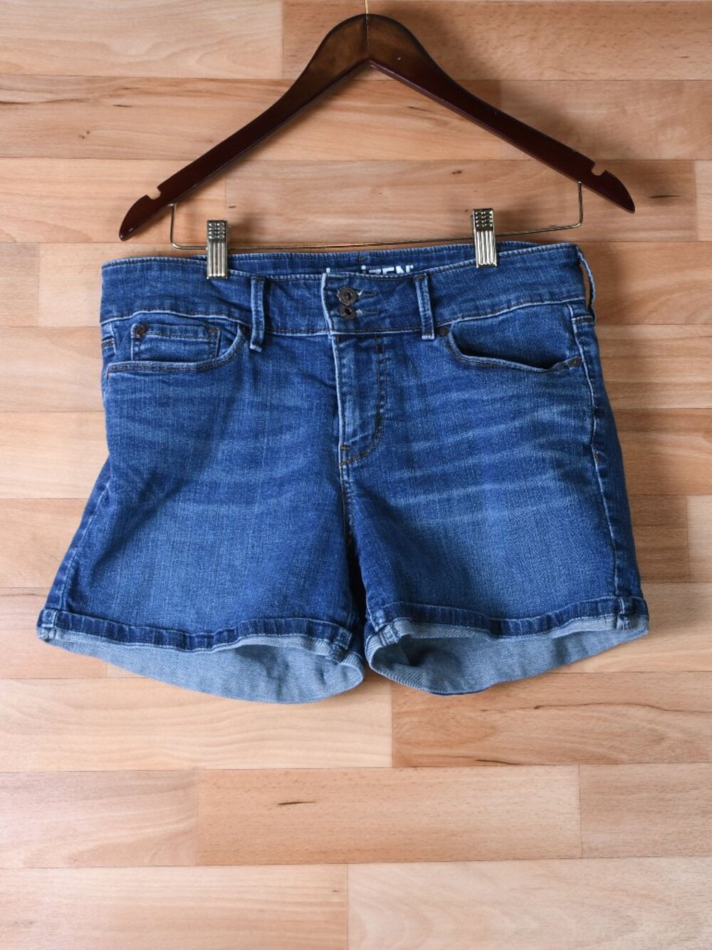 Denizen by Levi Size 6 jean shorts